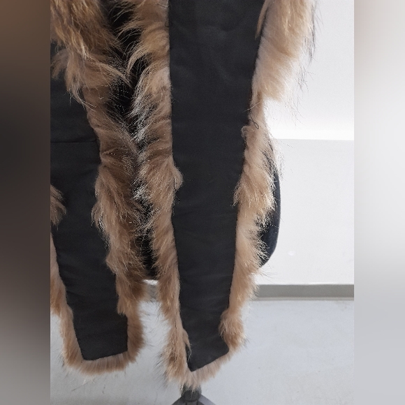 Real Fur Long Scarf - Picture 9 of 13